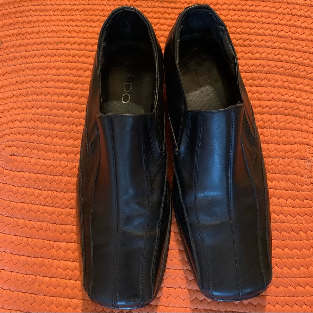 Mens leather loafers